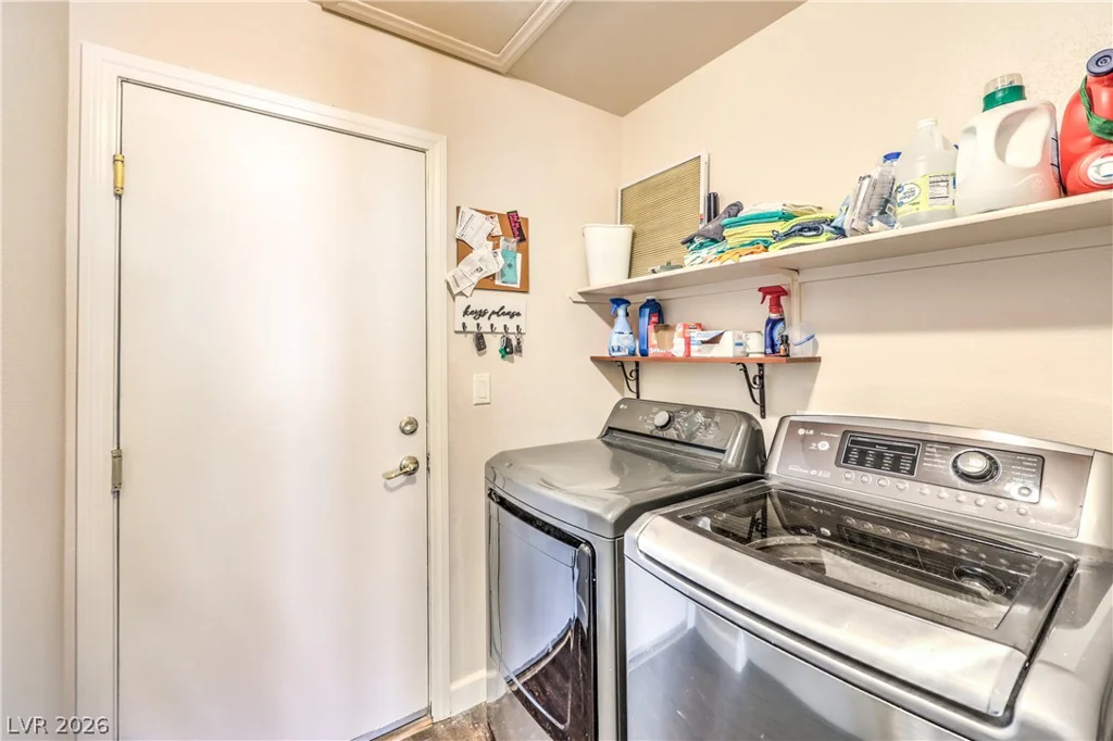 3940 Genoa, Las Vegas, NV 89141