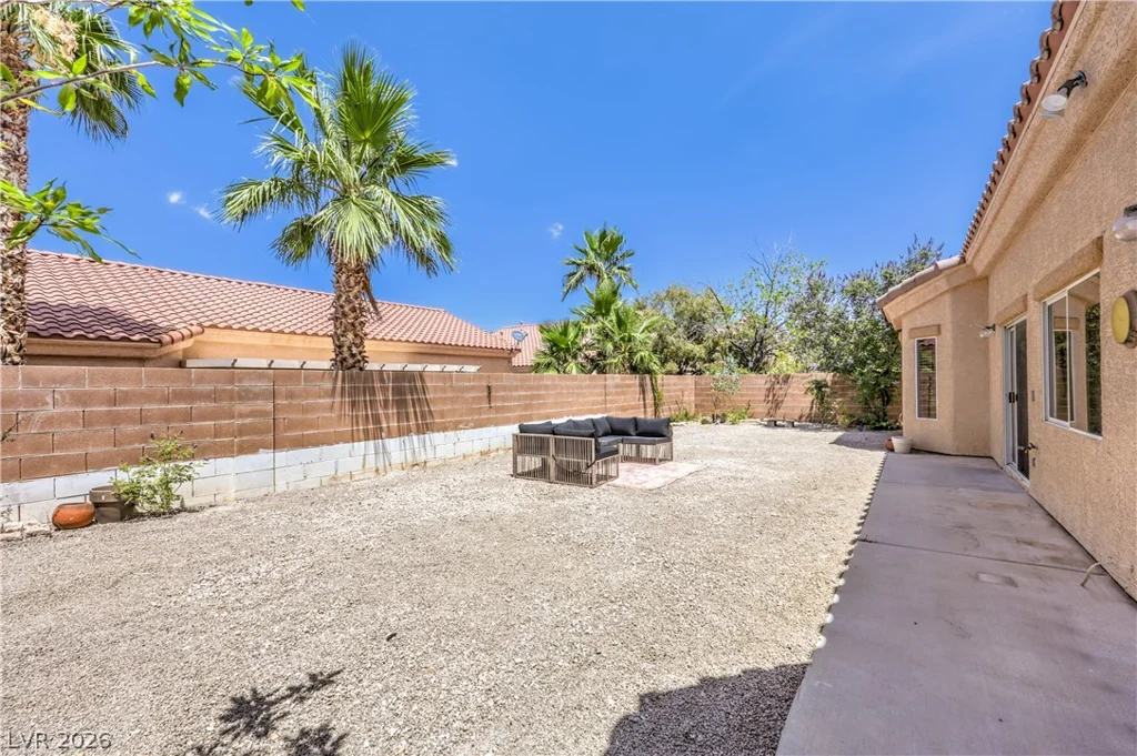 3940 Genoa, Las Vegas, NV 89141