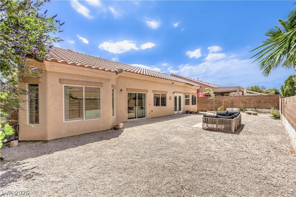 3940 Genoa, Las Vegas, NV 89141