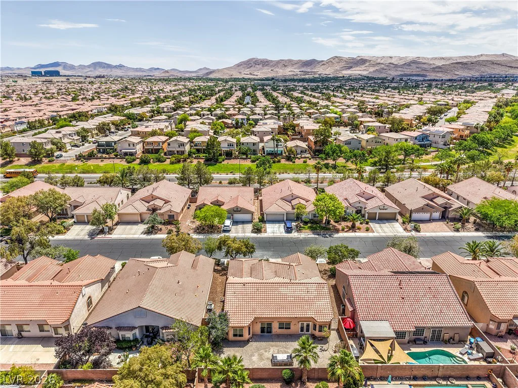 3940 Genoa, Las Vegas, NV 89141