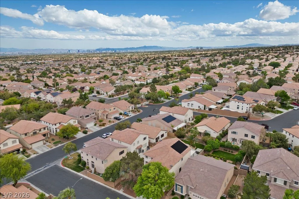 10369 Sleeping Sun, Las Vegas, NV 89129