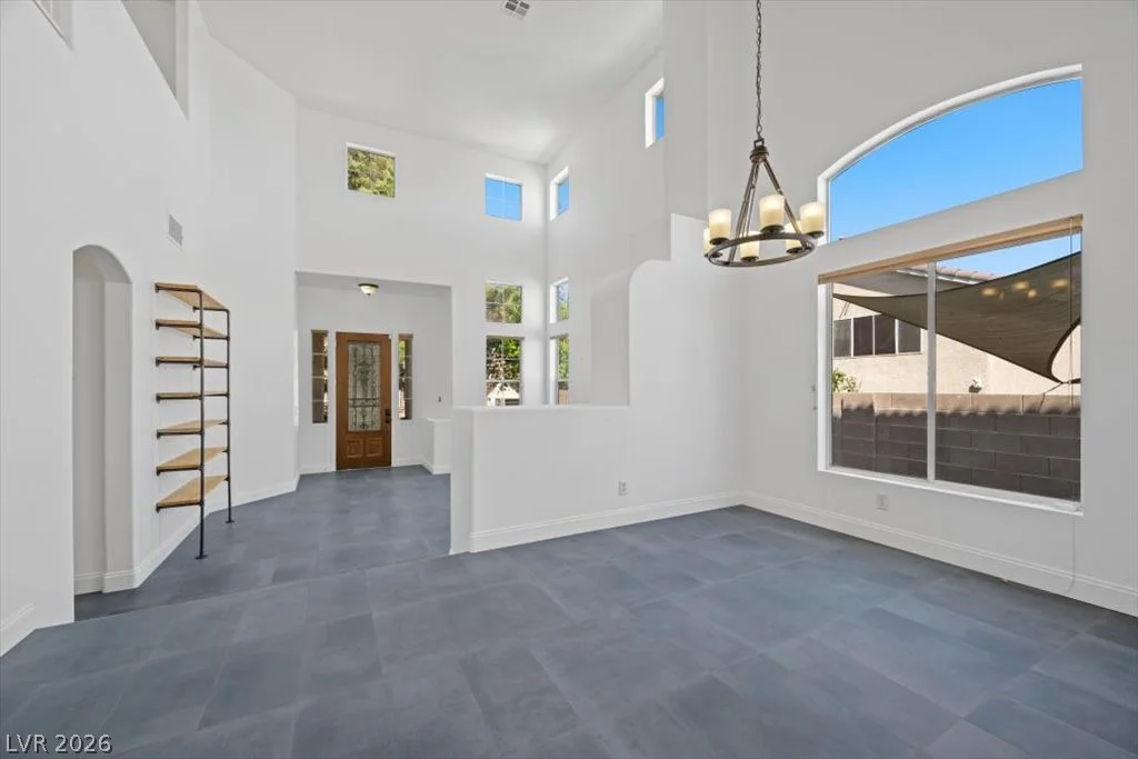 10369 Sleeping Sun, Las Vegas, NV 89129