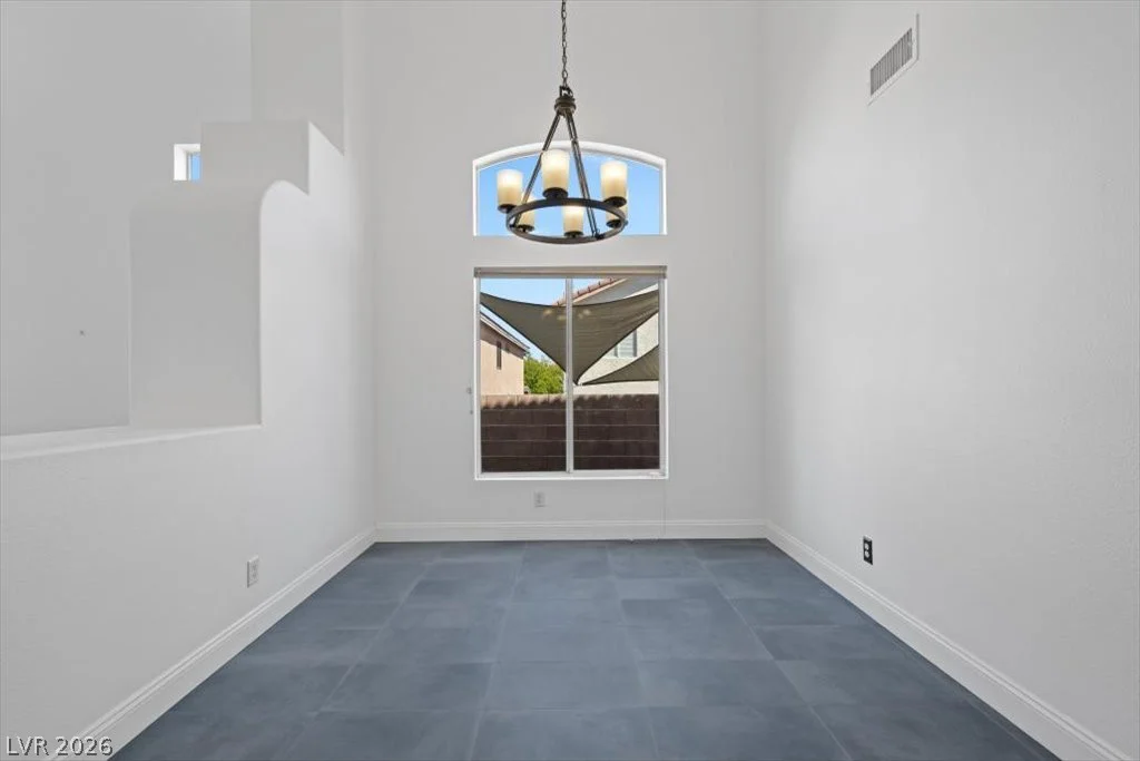 10369 Sleeping Sun, Las Vegas, NV 89129