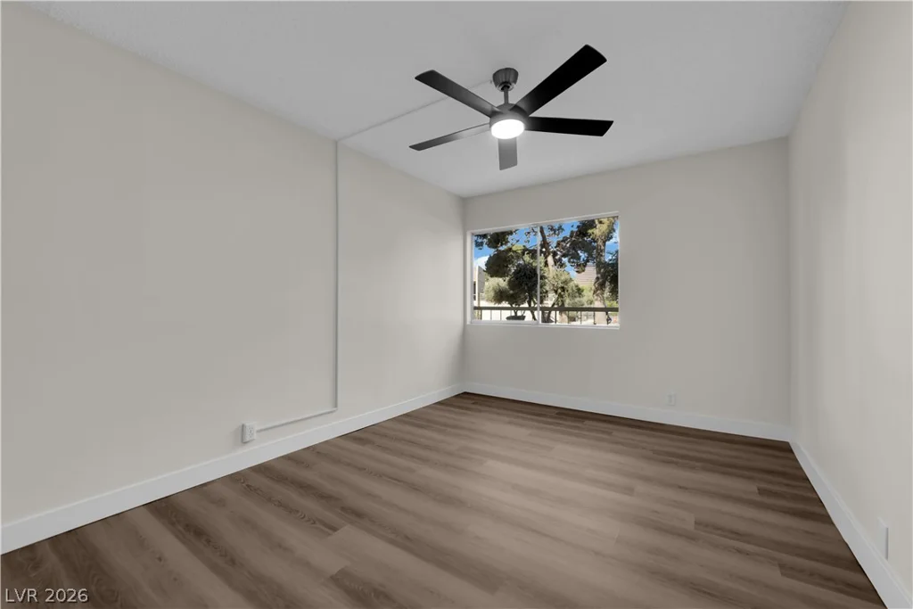 750 Royal Crest, Las Vegas, NV 89169