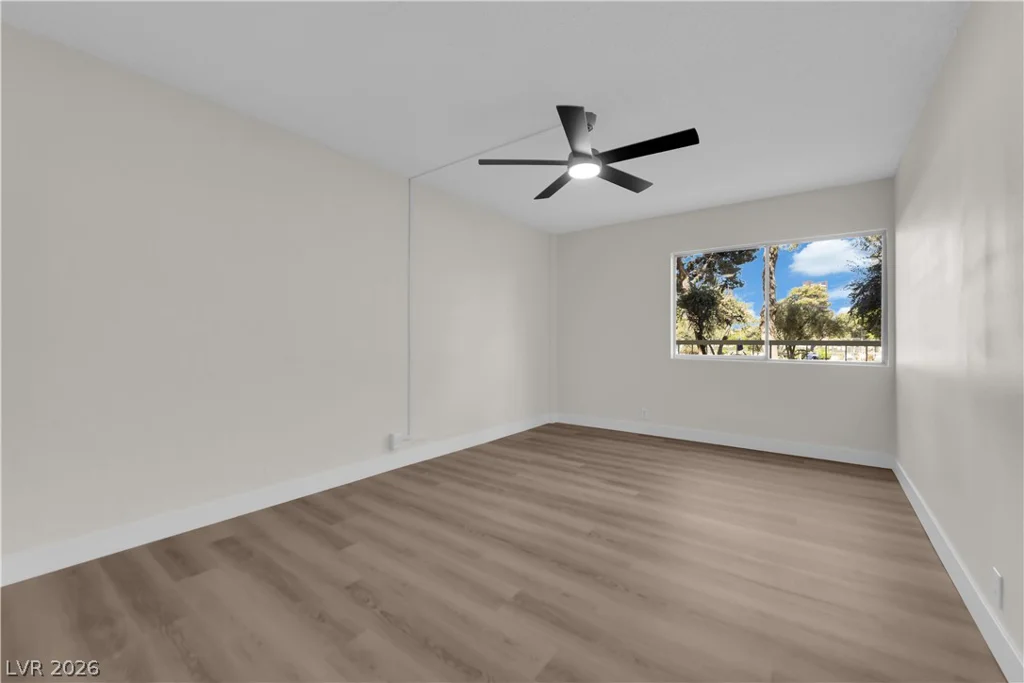 750 Royal Crest, Las Vegas, NV 89169