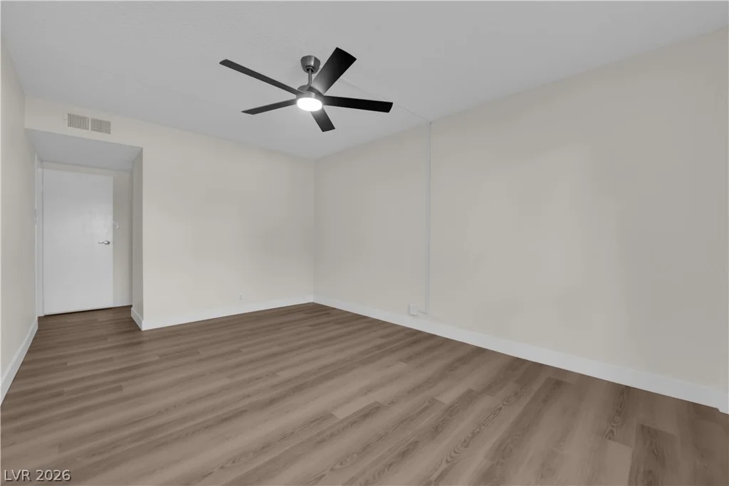 750 Royal Crest, Las Vegas, NV 89169