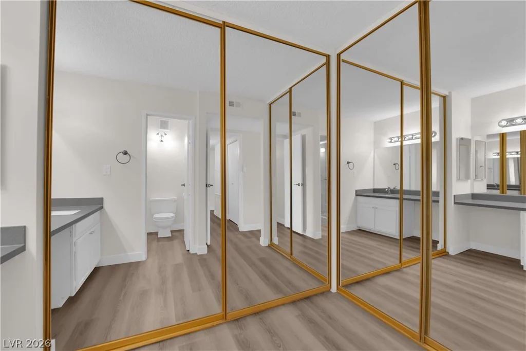 750 Royal Crest, Las Vegas, NV 89169