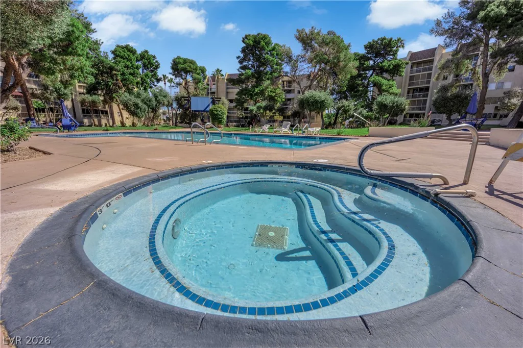 750 Royal Crest, Las Vegas, NV 89169