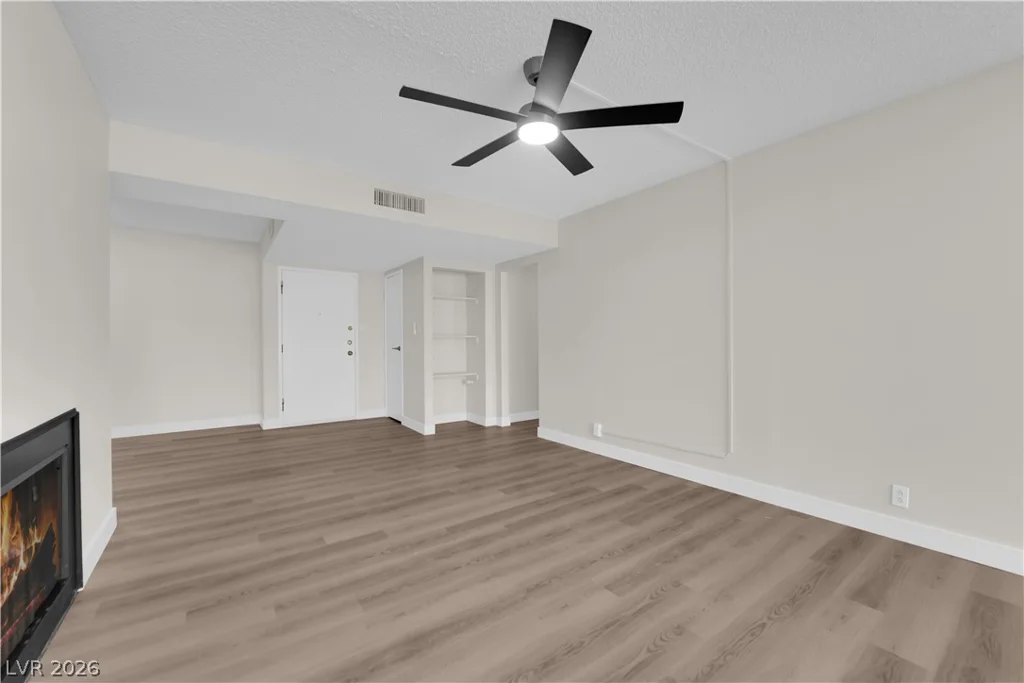750 Royal Crest, Las Vegas, NV 89169