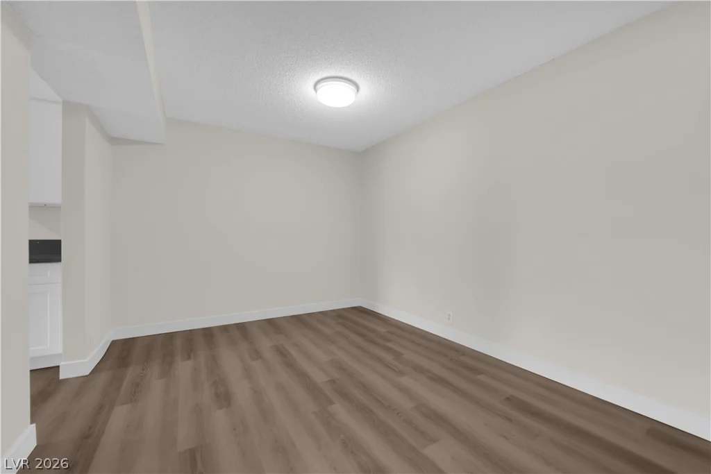 750 Royal Crest, Las Vegas, NV 89169