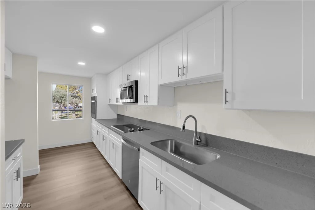 750 Royal Crest, Las Vegas, NV 89169