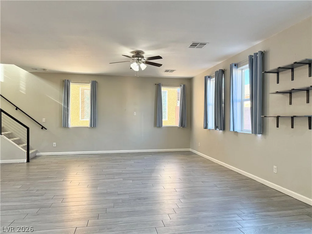 594 Crying Bird, Las Vegas, NV 89178