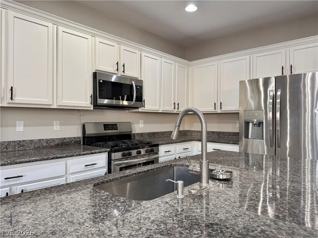 594 Crying Bird, Las Vegas, NV 89178