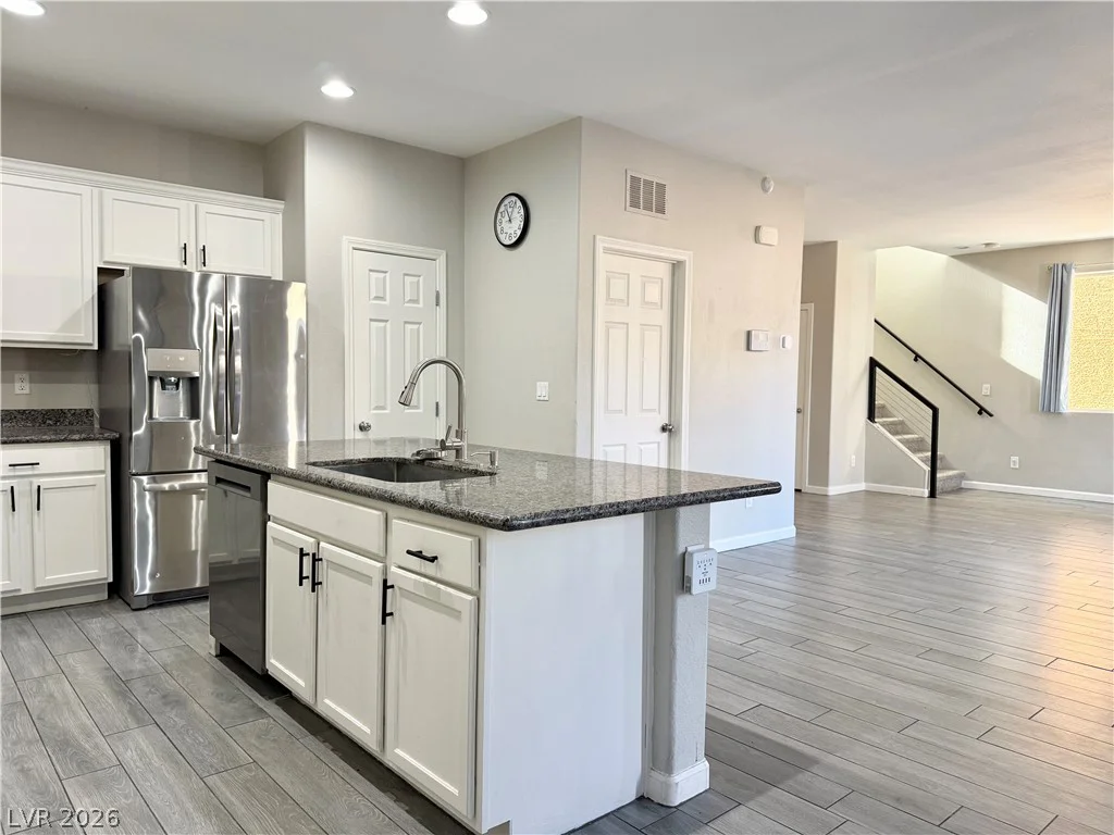 594 Crying Bird, Las Vegas, NV 89178