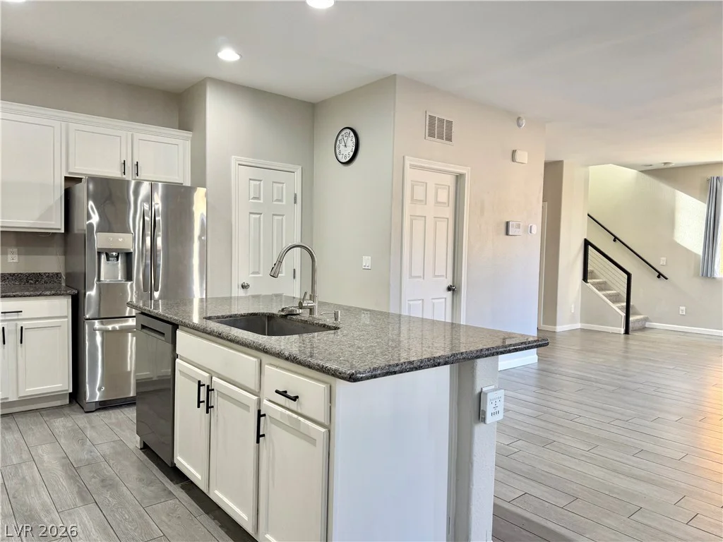 594 Crying Bird, Las Vegas, NV 89178