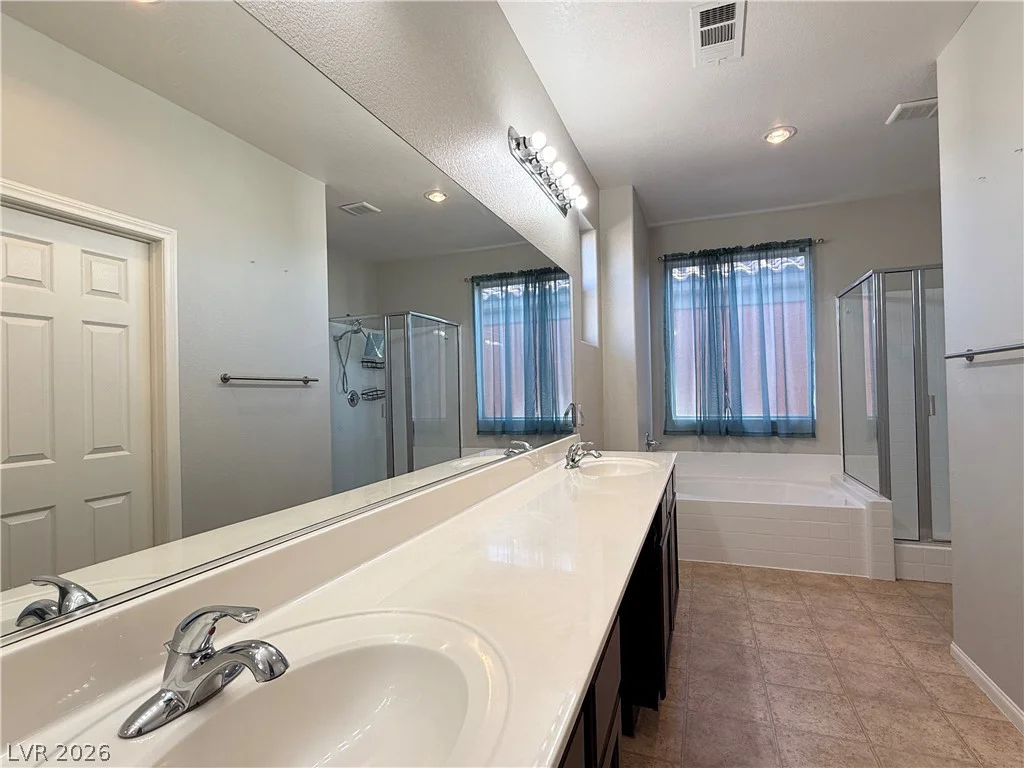 594 Crying Bird, Las Vegas, NV 89178