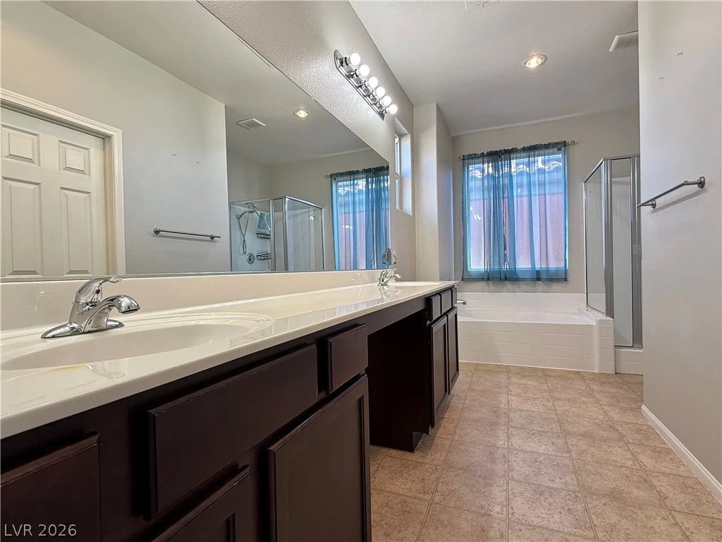 594 Crying Bird, Las Vegas, NV 89178