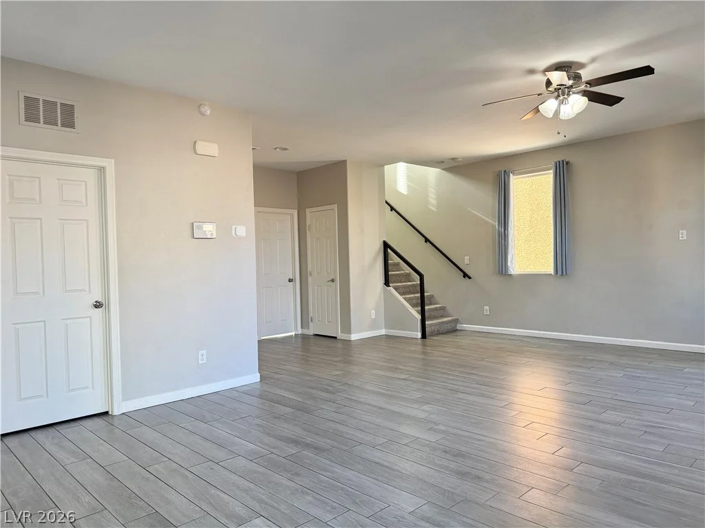 594 Crying Bird, Las Vegas, NV 89178