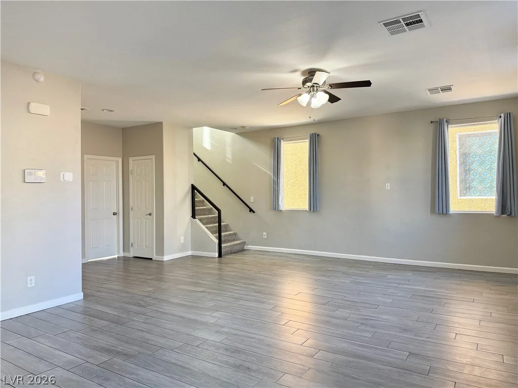 594 Crying Bird, Las Vegas, NV 89178