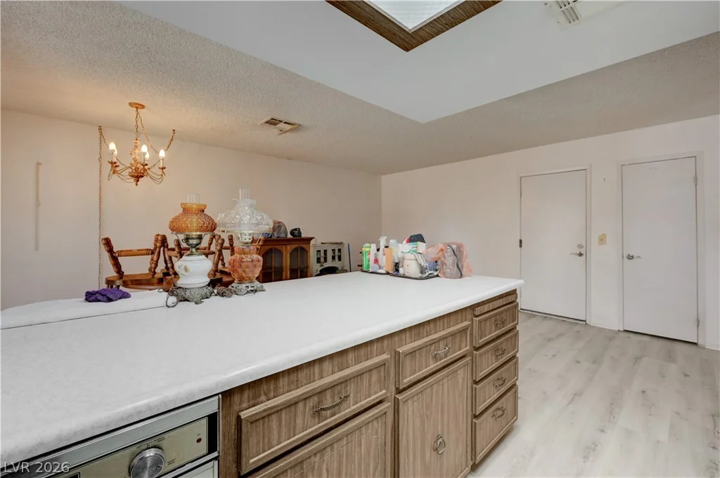 704 Willow, Henderson, NV 89002