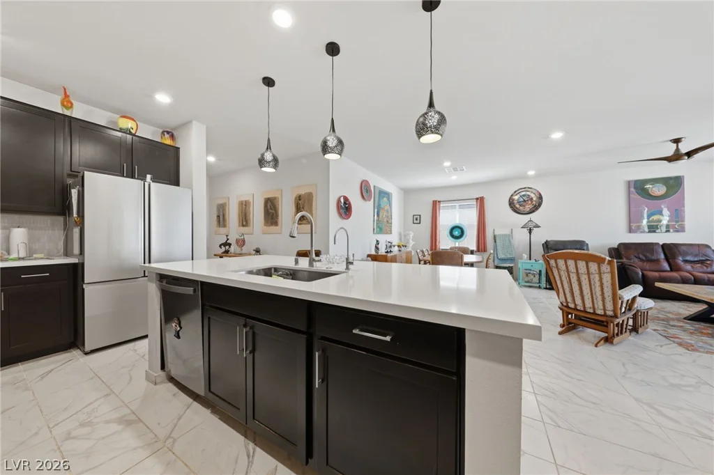 6719 Traveling Palmer, North Las Vegas, NV 89086