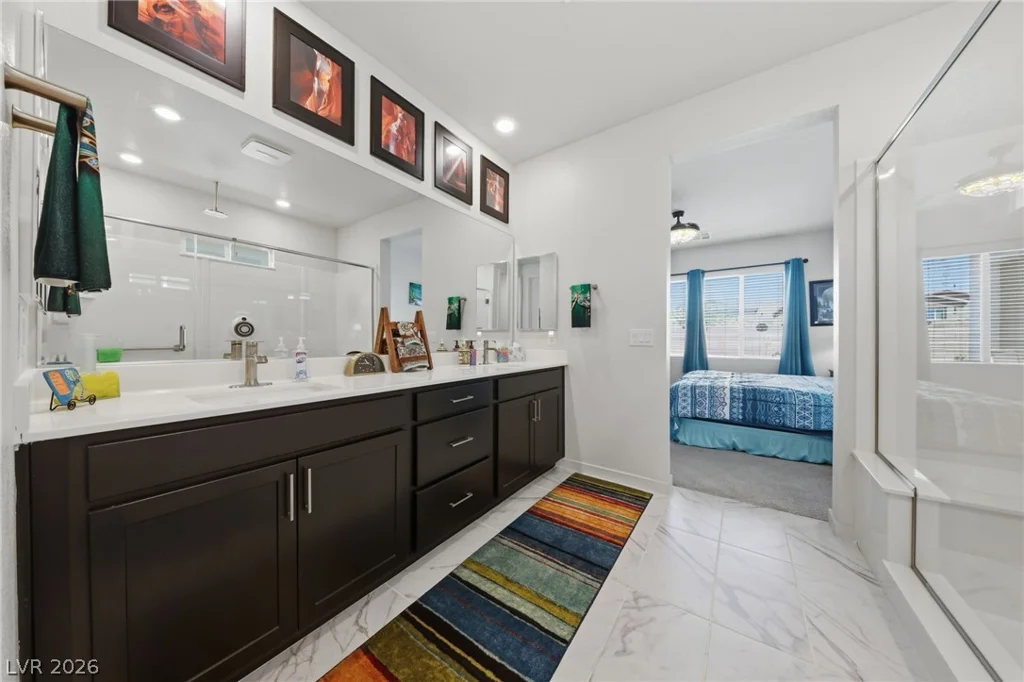 6719 Traveling Palmer, North Las Vegas, NV 89086