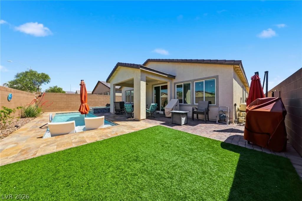 6719 Traveling Palmer, North Las Vegas, NV 89086