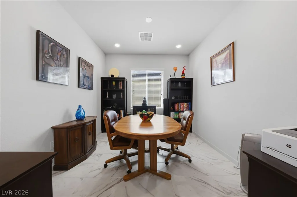 6719 Traveling Palmer, North Las Vegas, NV 89086