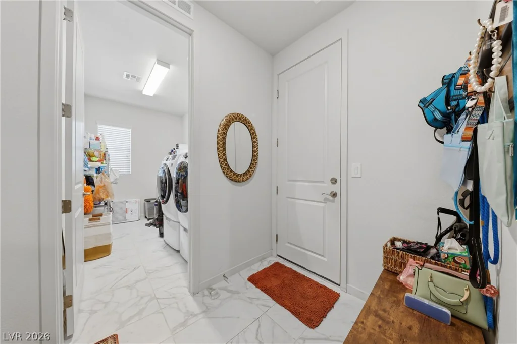 6719 Traveling Palmer, North Las Vegas, NV 89086