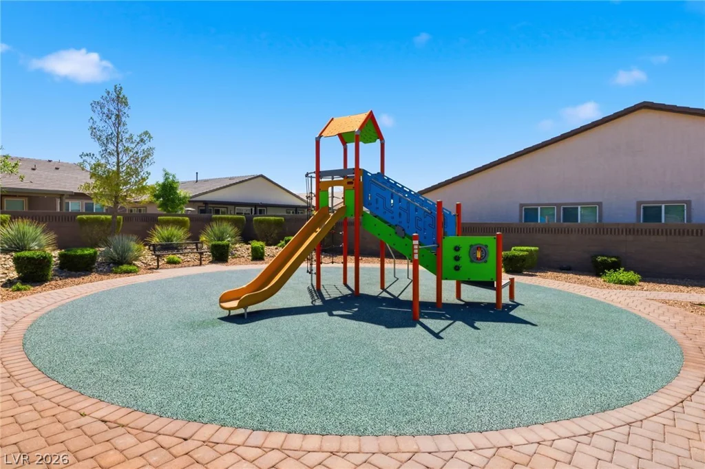 6719 Traveling Palmer, North Las Vegas, NV 89086