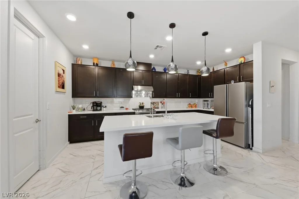 6719 Traveling Palmer, North Las Vegas, NV 89086