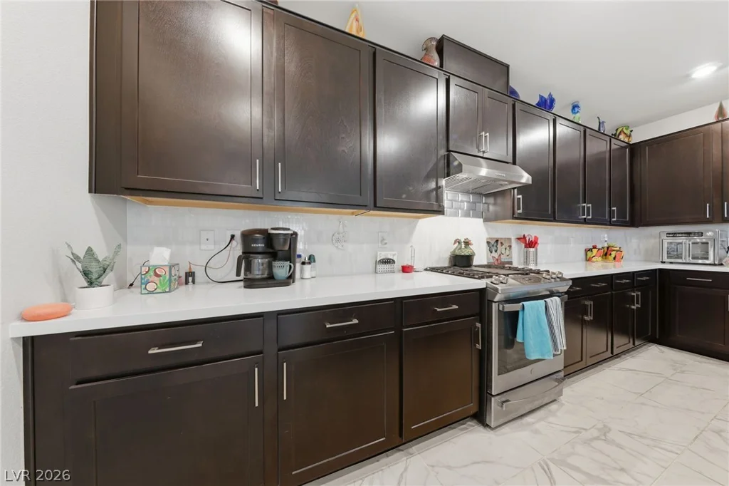 6719 Traveling Palmer, North Las Vegas, NV 89086