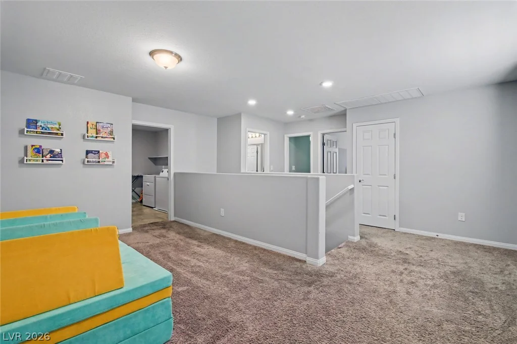 7333 Dazzle Point, North Las Vegas, NV 89084