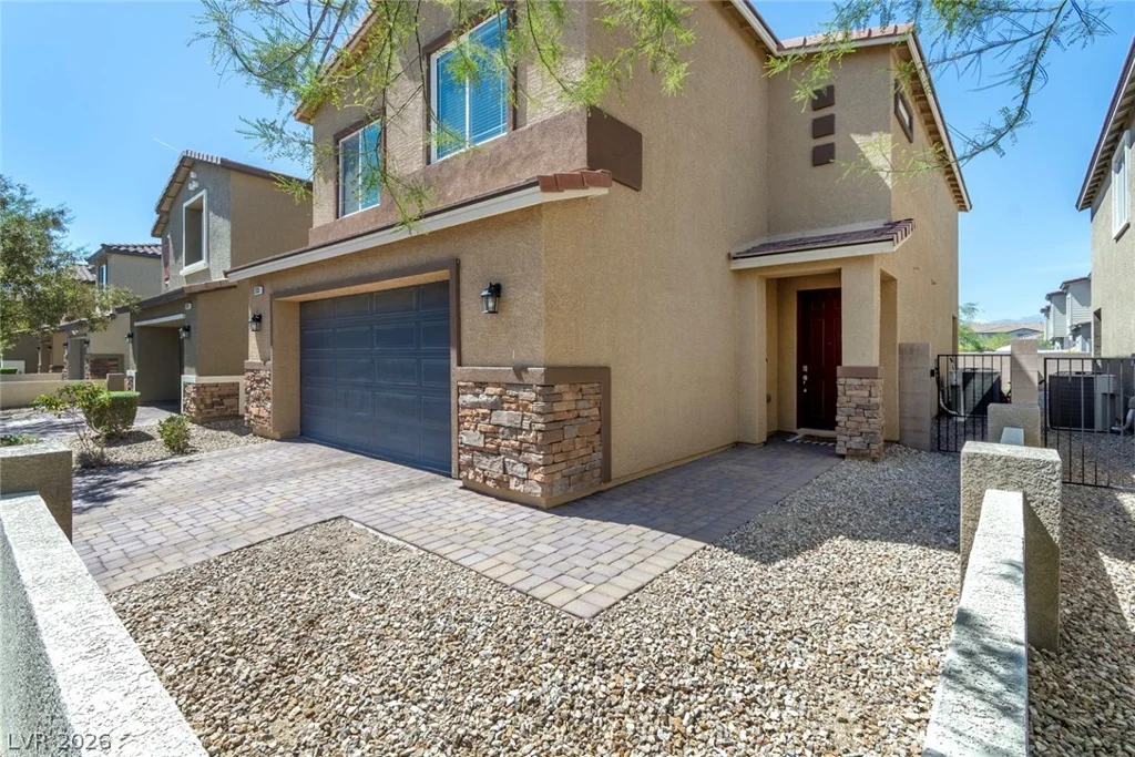 7333 Dazzle Point, North Las Vegas, NV 89084