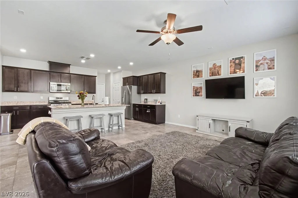 7333 Dazzle Point, North Las Vegas, NV 89084