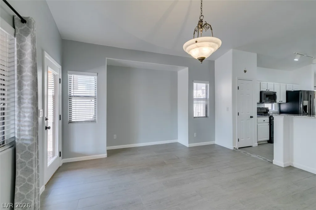 8111 Desert Cloud, Las Vegas, NV 89131