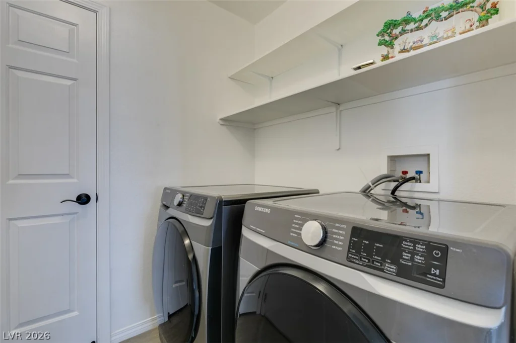 8111 Desert Cloud, Las Vegas, NV 89131