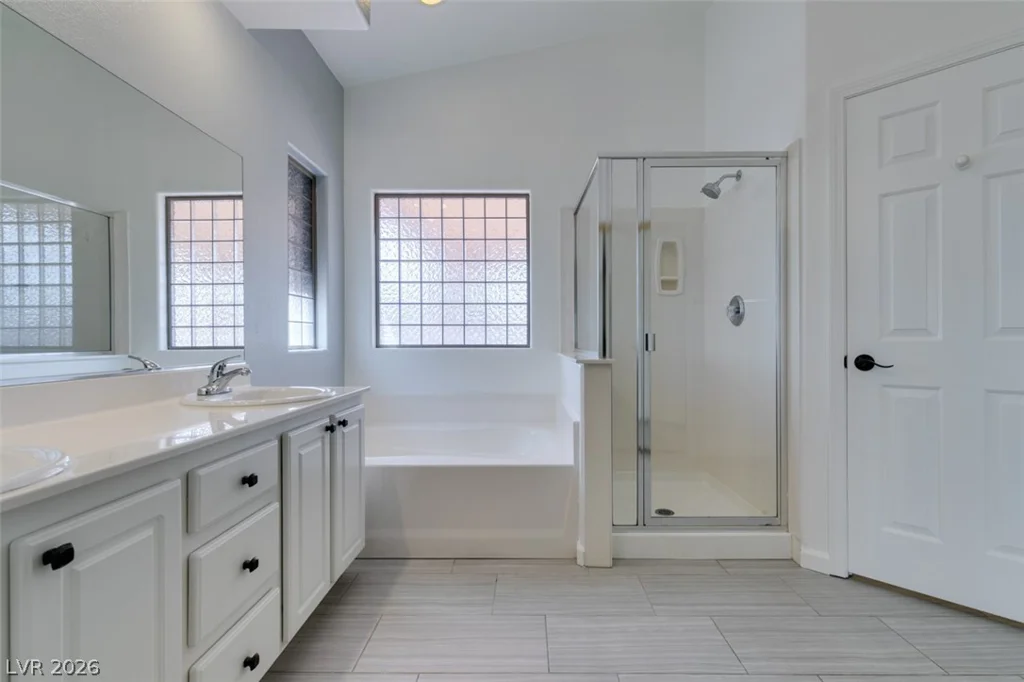 8111 Desert Cloud, Las Vegas, NV 89131