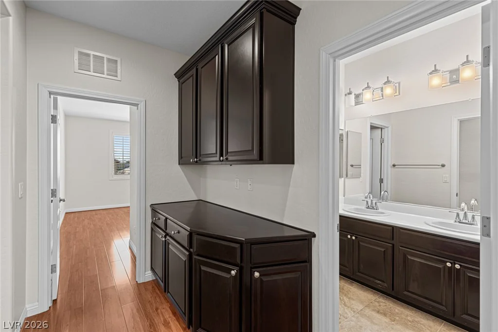 7139 Blooming Jasmine, Las Vegas, NV 89117