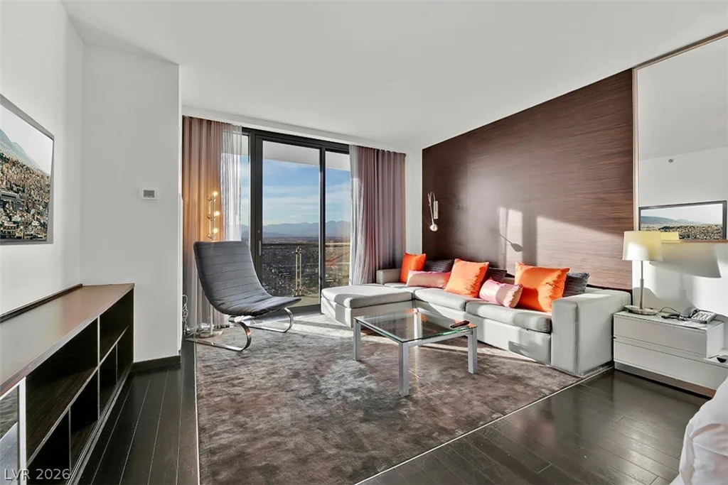 4381 Flamingo, Las Vegas, NV 89103