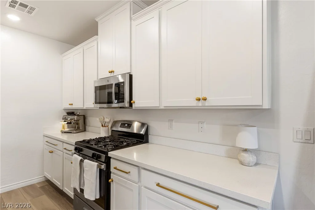 600 Carriage Hill, Las Vegas, NV 89138