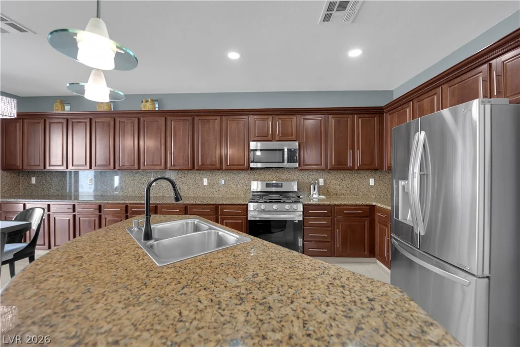 7044 Somera, Las Vegas, NV 89113