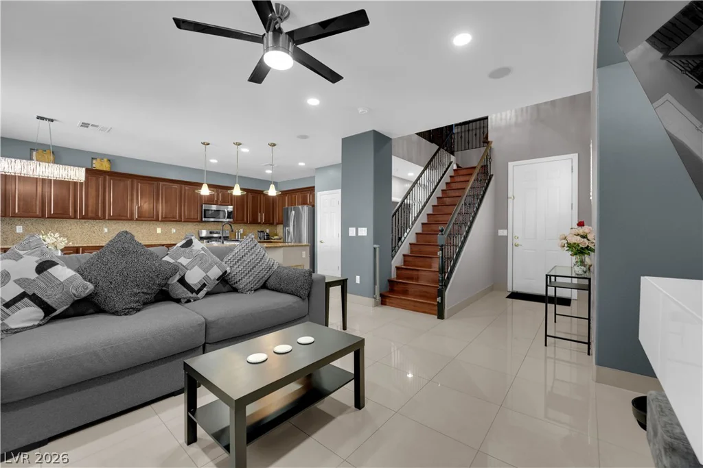 7044 Somera, Las Vegas, NV 89113