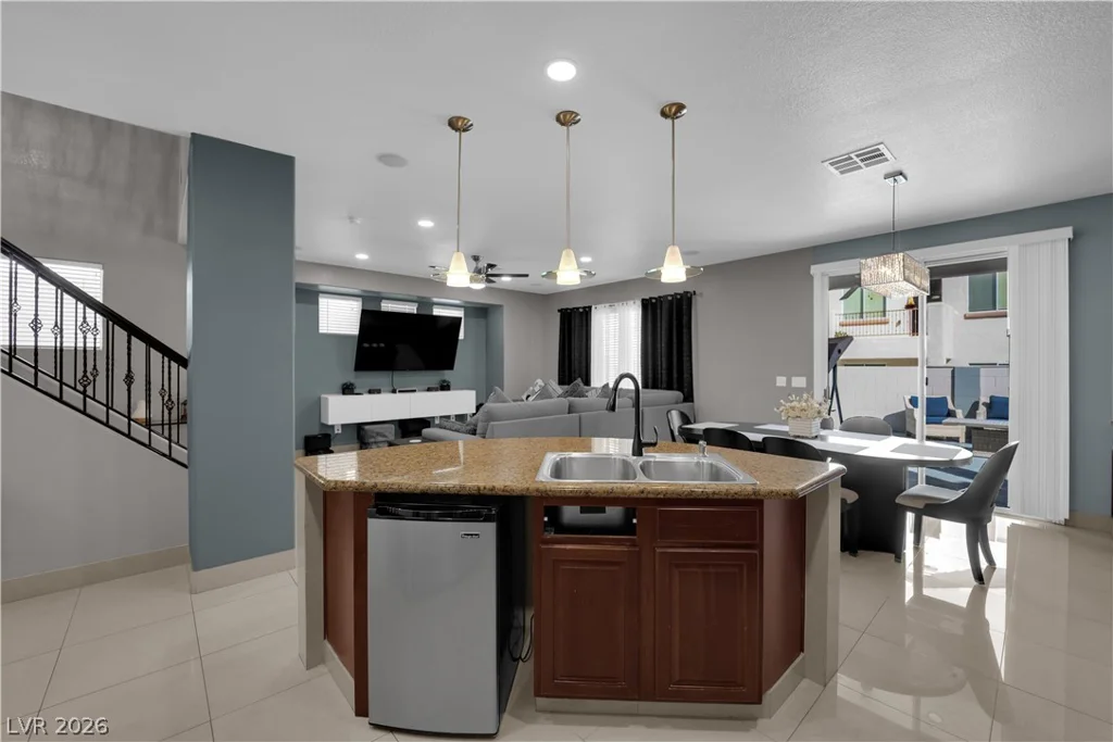 7044 Somera, Las Vegas, NV 89113