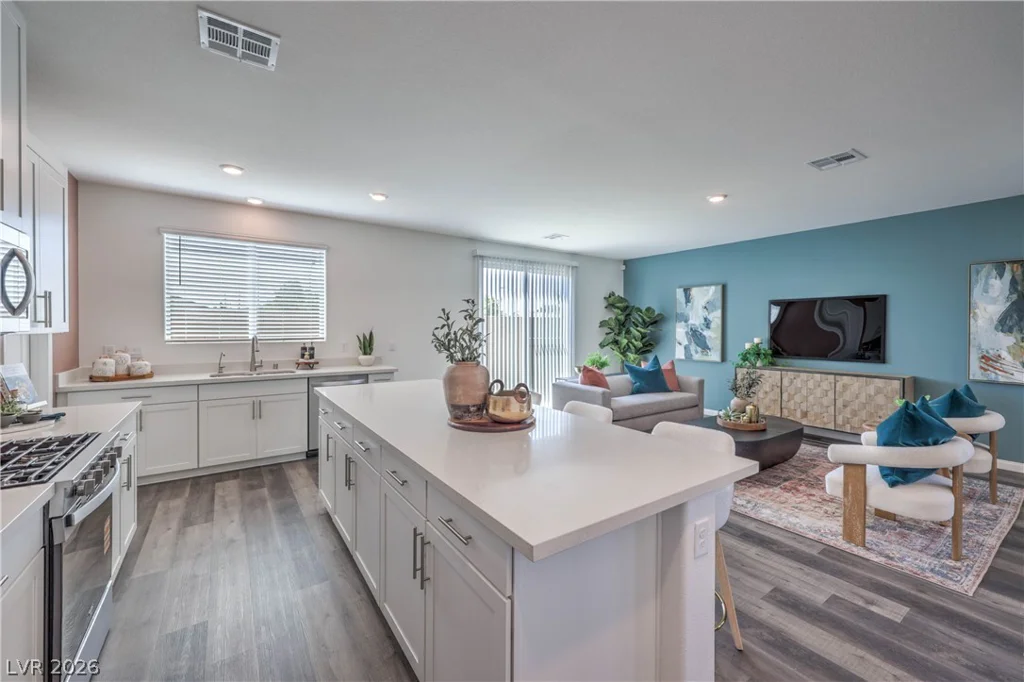 5137 HOLLYBURN, North Las Vegas, NV 89031