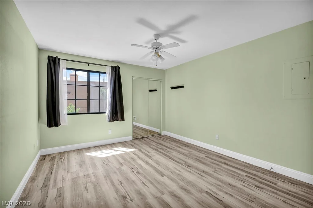 5118 Jones, Las Vegas, NV 89118