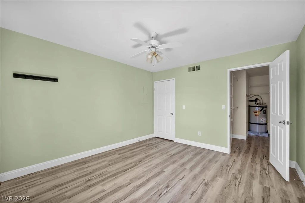 5118 Jones, Las Vegas, NV 89118