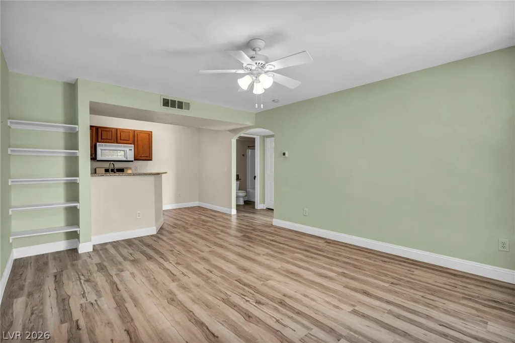 5118 Jones, Las Vegas, NV 89118