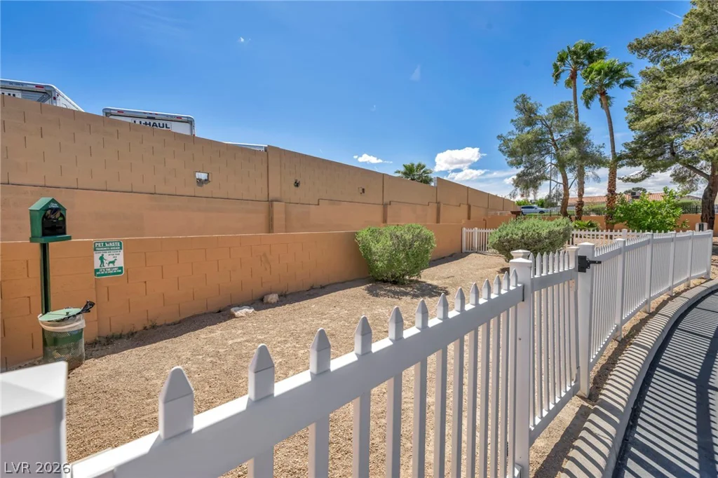 5118 Jones, Las Vegas, NV 89118