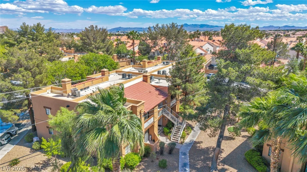 5118 Jones, Las Vegas, NV 89118